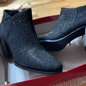 NEW Jennifer Lopez rhinestone booties - size 10